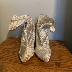 Crushed Velvet Heeled Boots